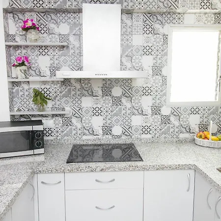 Modish 3 Bedroom In By La Recepcion * Malaga